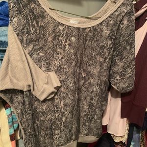 Vanity snake skin top